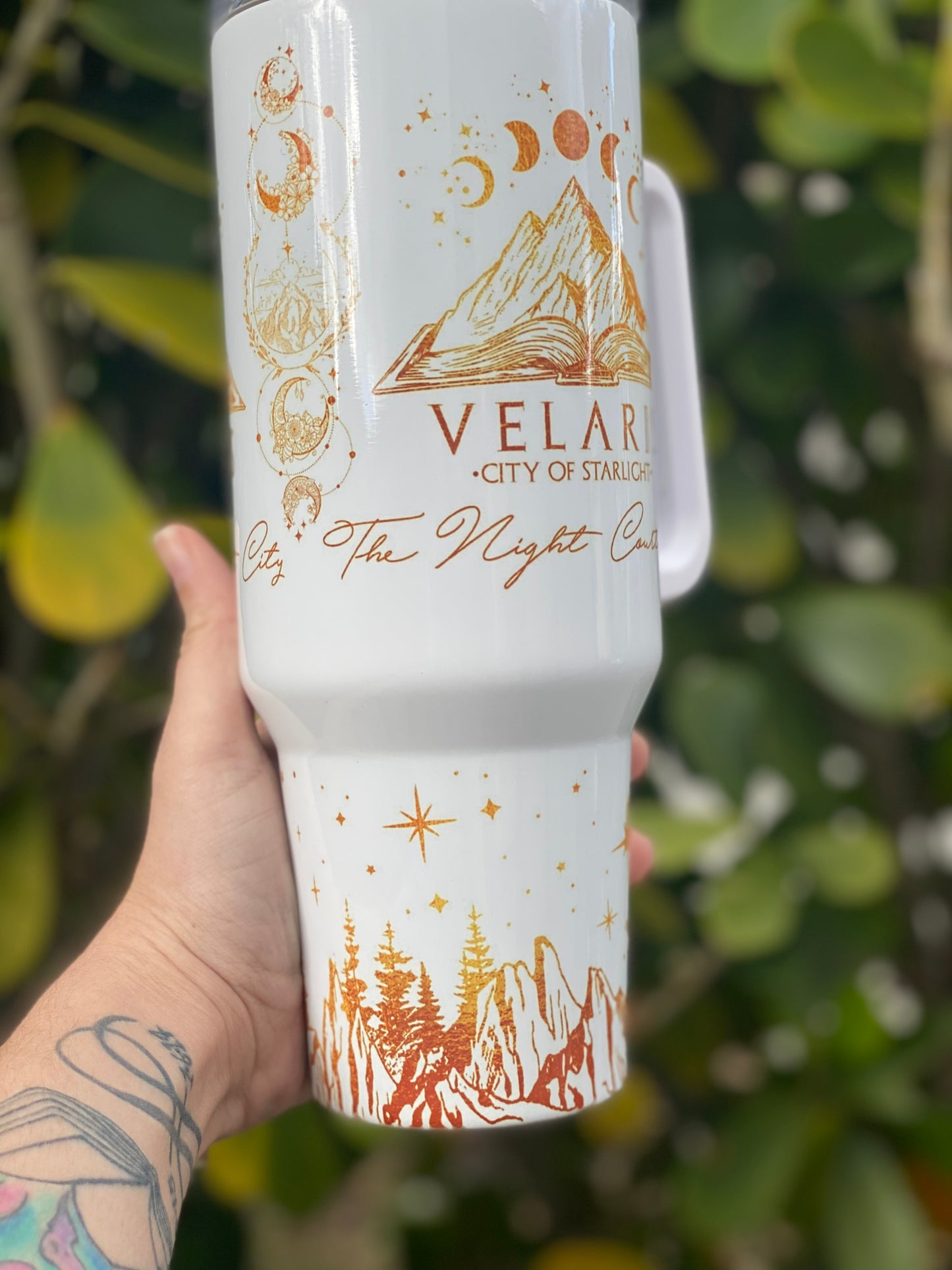 40oz “Velaris Night Court” Officially Licensed quencher handled tumbler